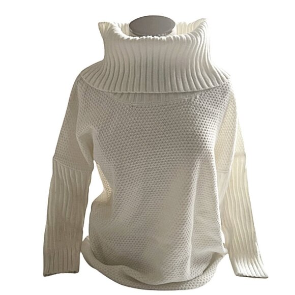 Winter Layers – Off-White Knit Turtleneck Sweater Waffle & Rib Texture Size 0M - Picture 2 of 9